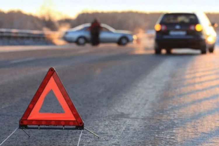 Naxçıvandan gələn avtobus qəzaya düşüb, yaralılar var