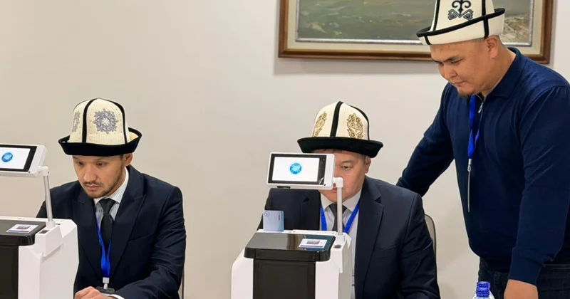 Более 518 тысяч избирателей проголосовали в парламентских выборах в Кыргызстане к полудню