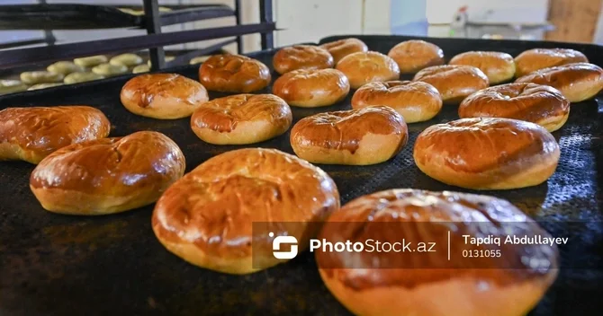 Çörək məhsullarının hazırlandığı un məmulatları sexindən FOTOREPORTAJ