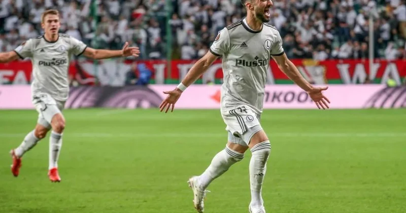 Эмрели снова ждут в Польше. Почему бы не вернуться?