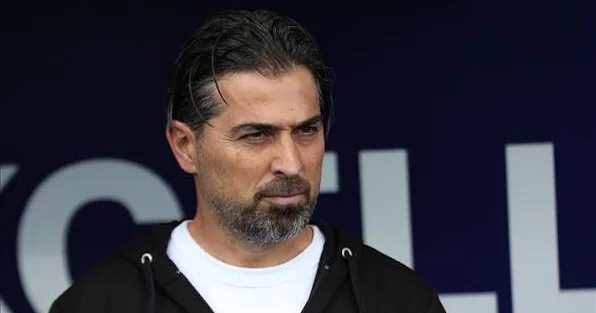 Super Liqa klubunun baş məşqçisi postunu tərk etdi