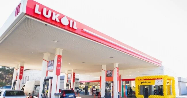 Ukrayna Rosneft və Lukoyl a qarşı sanksiyalar tətbiq edib