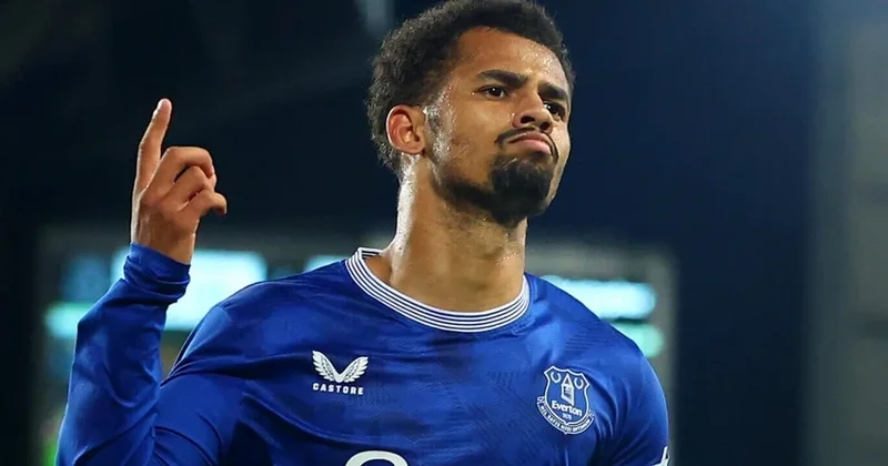 Mançester Siti və Liverpul afrikalı hücumçu ilə maraqlanır