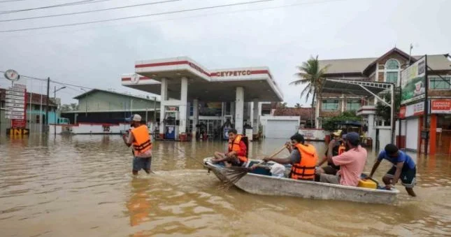 Cənubi Asiyanı daşqınlar vurdu 535 ölü