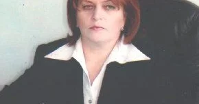 Ziyafət Xasıyeva Təhsilin zərif işığı