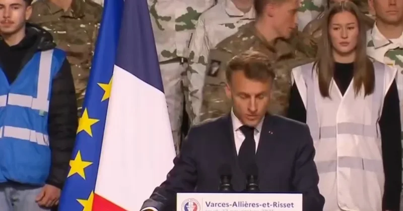 Fransalı hərbçi Makronun çıxışına belə etiraz etdi VİDEO