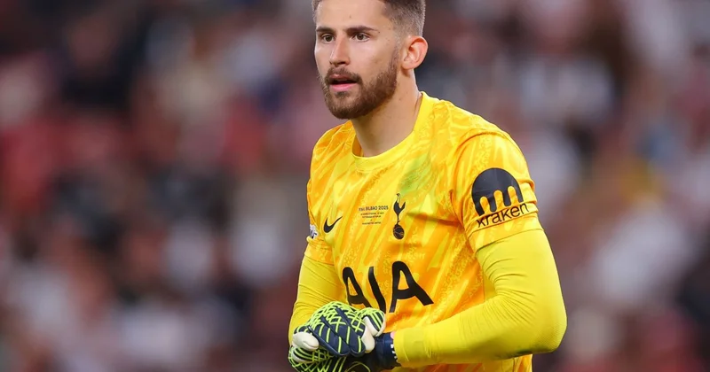 “Totenhem” baş məşqçisi azarkeşləri tənqid etdi