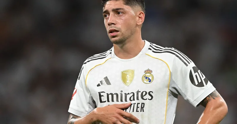 Alonso ilə yola getməyən Valverdeni İngiltərə nəhəngi bu qiymətə alır