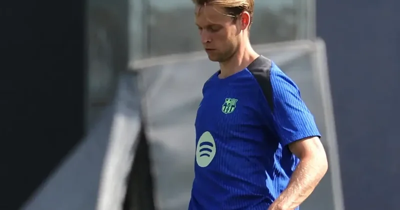 De Yonq məşqlərə qayıdıb