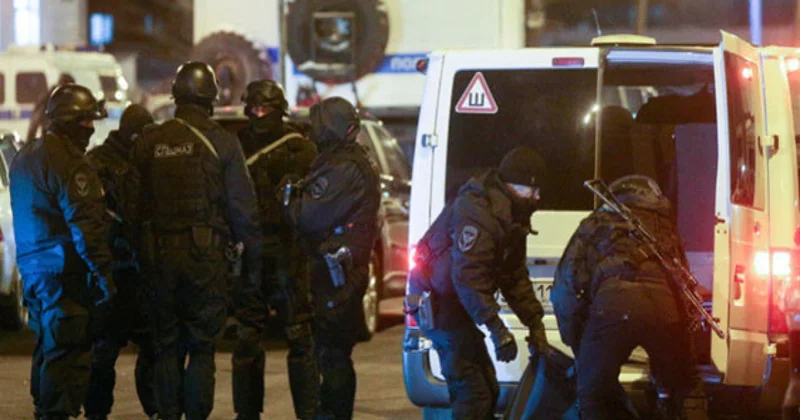 Dağıstanda naməlum şəxs bıçaqla polis əməkdaşlarına hücum edib