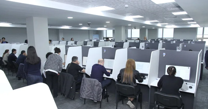 Hakimliyə namizədlərlə test imtahanı keçirildi