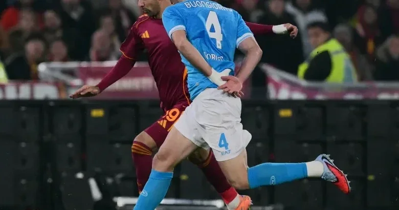 “Roma” evdə büdrədi, “Napoli” zirvəyə şərik oldu VİDEO