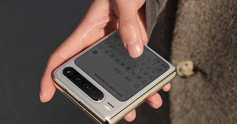 Инсайдер рассекретил разработку мощнейшего складного смартфона Huawei