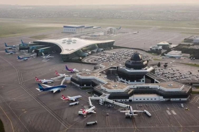 Daha bir məmur külli miqdarda qızılla tutuldu Bakı aeroportunda əməliyyat VİDEO Azərbaycanda özəl xəbərlər, araşdırmalar, təhlillər və müsahibələrin tək ünvanı