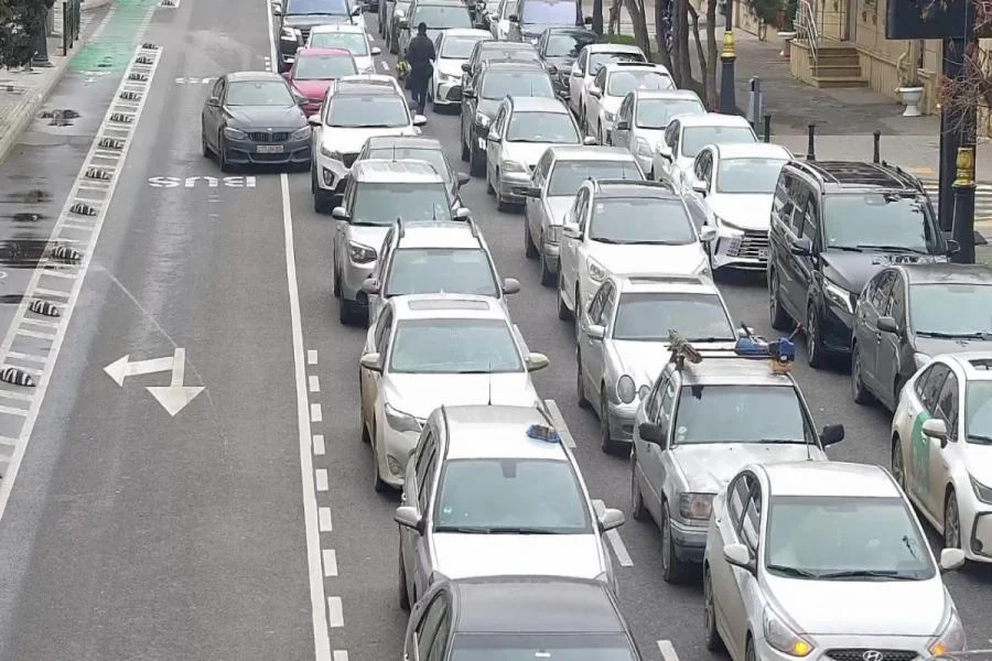 525ci qəzet Bakıda sıxlıq müşahidə olunan yollar SİYAHI