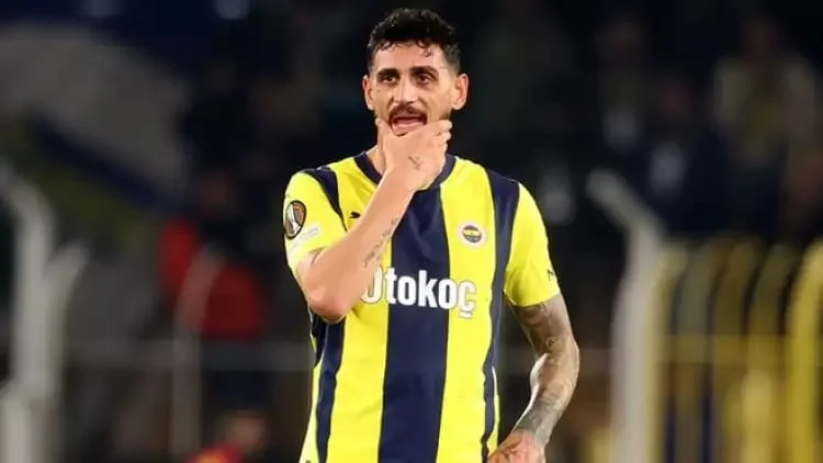 Fənərin qara siyahısında olan futbolçuya 3 klub maraq göstərir