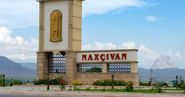 Naxçıvanda bir sıra şəxslər təltif olundu