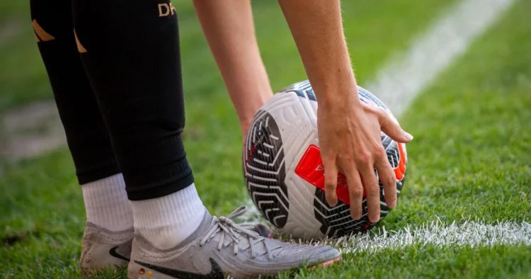 Gənc futbolçu Fransada keçirilən turnir zamanı ürək tutması keçirdi