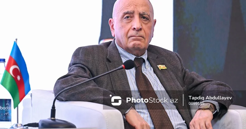 İlham Əliyev Rasim Musabəyovu təltif etdi