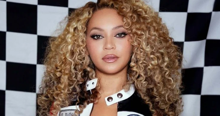 Beyons buna nail olan dünyadakı beşinci sənətçidir