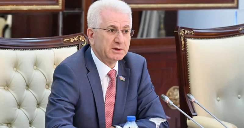 Deputata ağır itki üz verdi