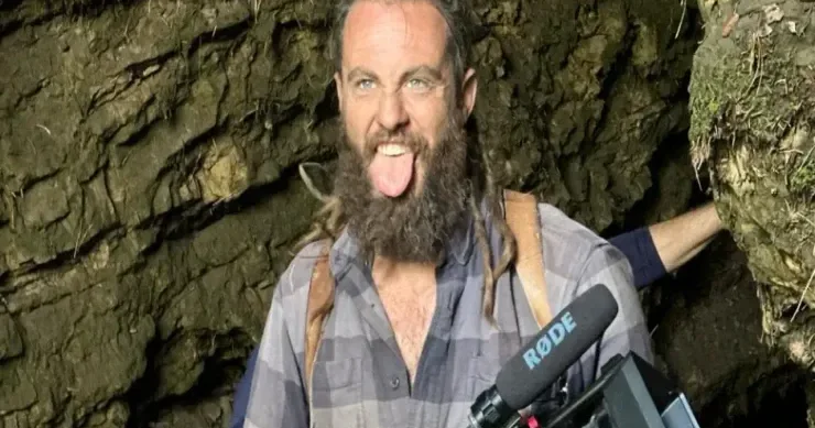 Realiti şou ulduzu həbsxanada qətldə ittiham olundu