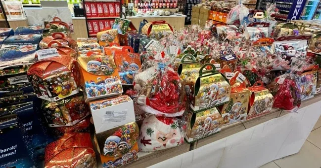 В Азербайджане изъяты 3 068 новогодних наборов без правильной маркировки