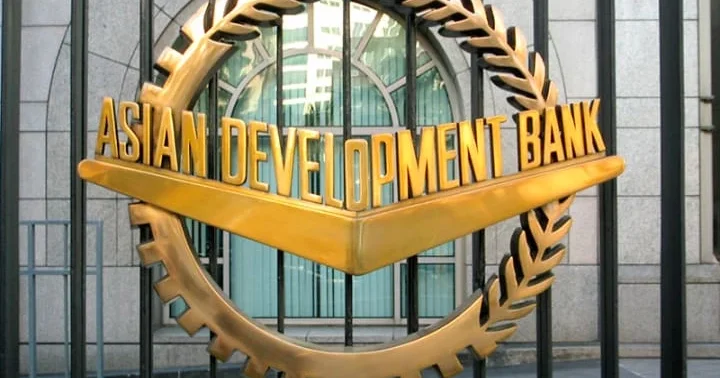 Азербайджан лидирует в развитии рынков капитала и финтеха в регионе CAREC