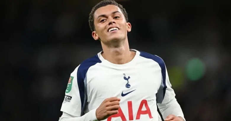 “Tottenhem”dən “Kristal Pelas”a