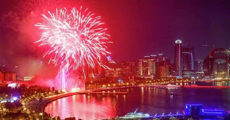 На бакинском бульваре состоится новогодний салют