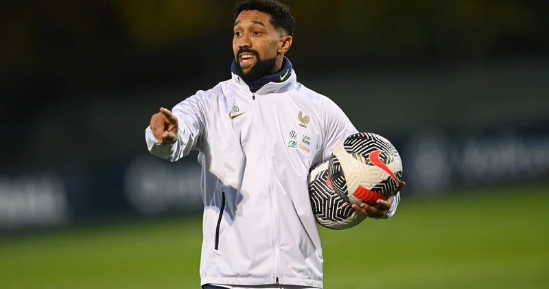 Mançester Siti və Arsenal ın sabiq futbolçusu Kan ın baş məşqçisi təyin edilib