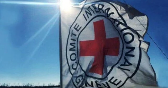 Azərbaycanda fəaliyyəti qadağan edilən “Qızıl Xaç” Bakıya necə gəlib? AÇIQLAMA