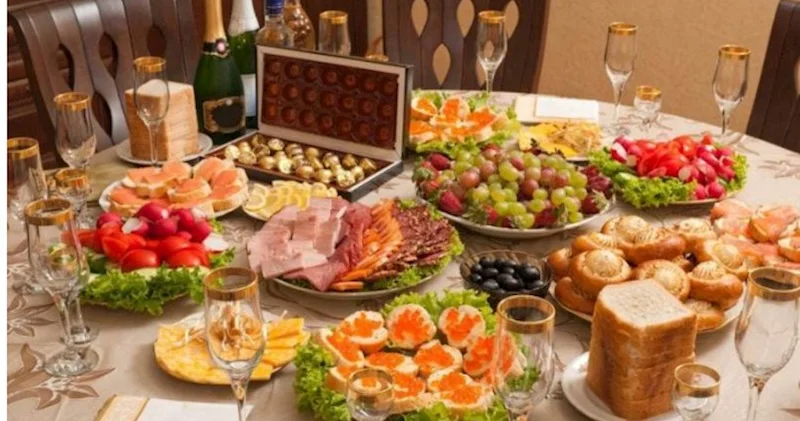 Həkim xəbərdarlıq etdi: Yeni il süfrəsi zəhərlənməyə yol açır