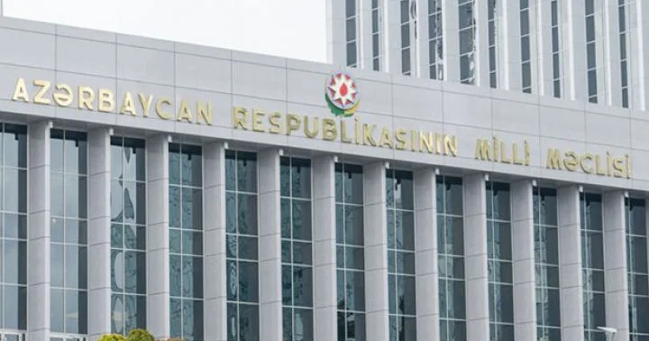 Milli Məclisin sessiyası başa çatdı: Deputatlar tətilə çıxdı