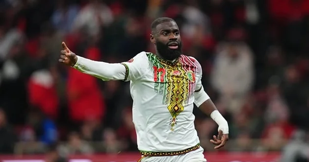 Mançester Yunayted Afrika Kubokunun qəhrəmanını gətirir