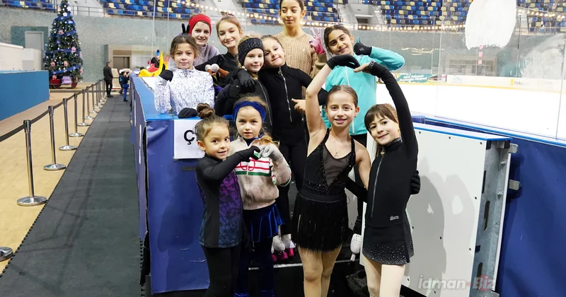 Azyaşlılar buz meydançasında, xəyallar üçün ilk addımlar in FOTOREPORTAJI