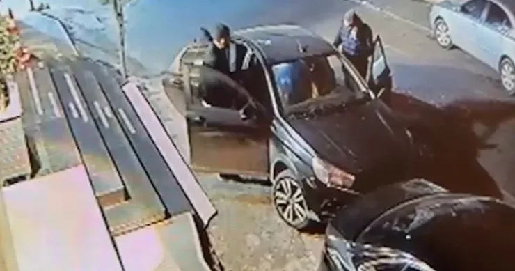 Bakıda OTELDƏ QARƏT: müştərinin 23 min manatı oğurlandı HADİSƏ ANI