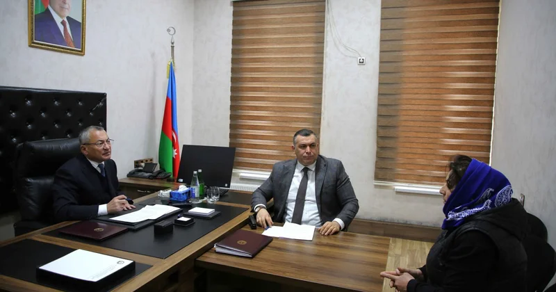 Rövşən Rzayev vətəndaşların növbəti qəbulunu keçirib FOTOLAR