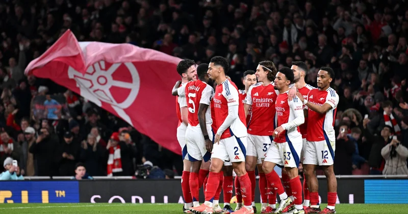 İngiltərə Premyer Liqası: Yeni il ərəfəsində liderlərin qarşıdurması in İCMALI