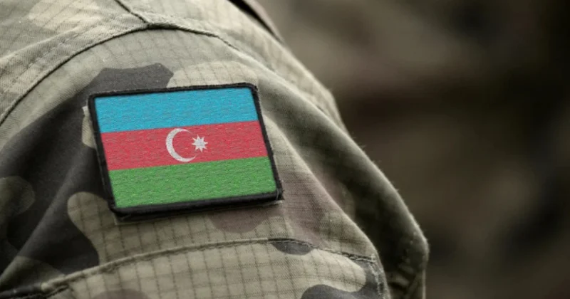 Hansı hallarda hərbi vəzifəlilərin maaşlarının saxlanılacağı dəqiqləşib