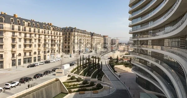 Феникс, восставший из пепла: телеканал Euronews о феномене Белого города Баку