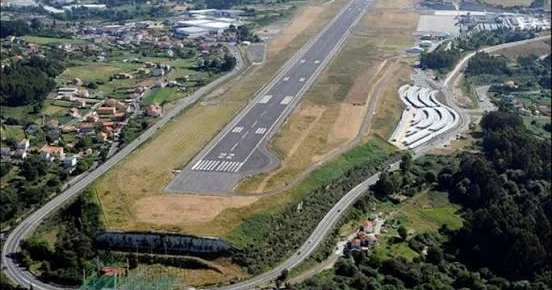 Qabanlara görə aeroportun fəaliyyətində fasilə yarandı