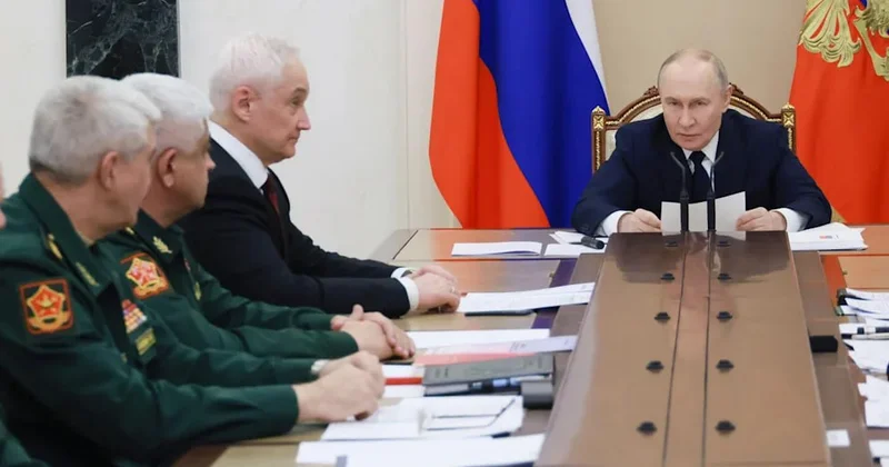 Putinin iqamətgahı ətrafındakı sirr: hücum, yoxsa bəhanə?