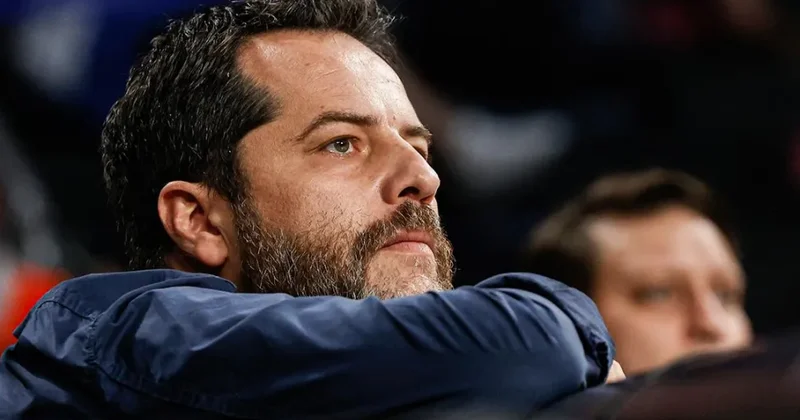 Qalatasaray ın keçmiş direktoru saxlanıldı FOTO