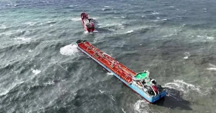 Haber Global подготовил репортаж с места столкновения танкеров под флагами Азербайджана и Турции