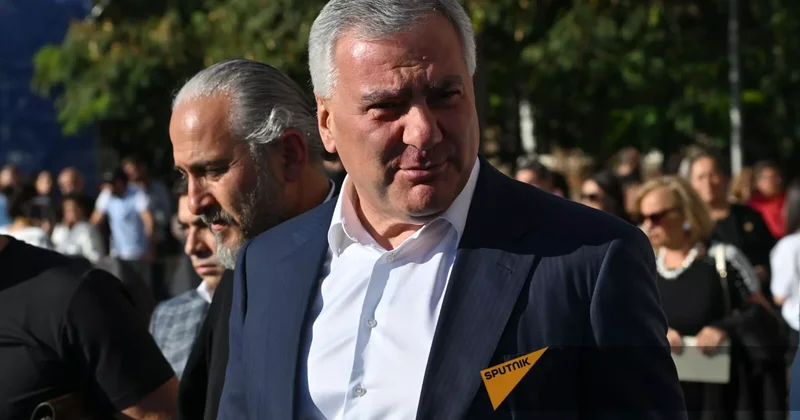 Paşinyan Karapetyanla bağlı qərar verdi