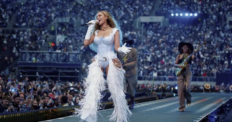Певица Бейонсе стала долларовой миллиардершей