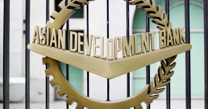 ADB: Azərbaycanın elektron ticarət gəlirləri 2028 ci ilə qədər 3,5 milyard dollara yaxınlaşacaq