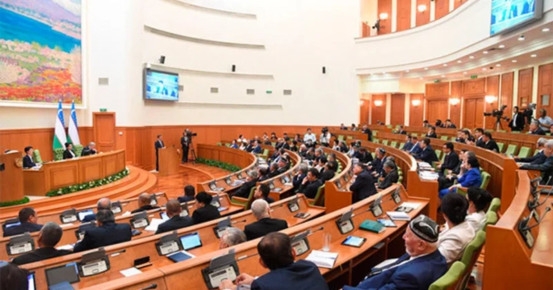 Özbəkistan Parlamenti Azərbaycanla sazişlərin icrasını müzakirə edib