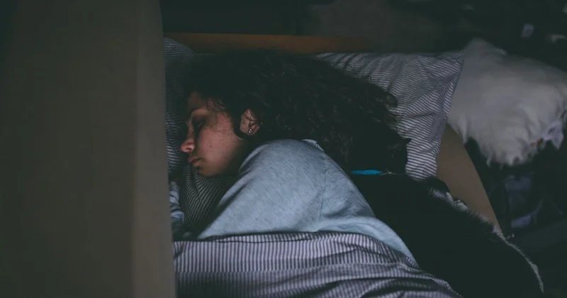 Gecələr qızdırma insult riskini artırır